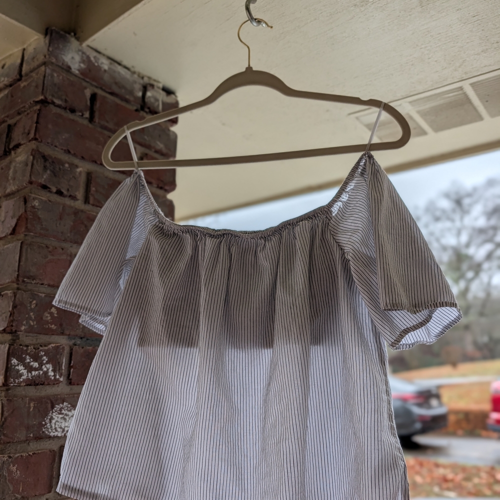 Express Grey Striped Off-Shoulder Top - Picture 3 of 4